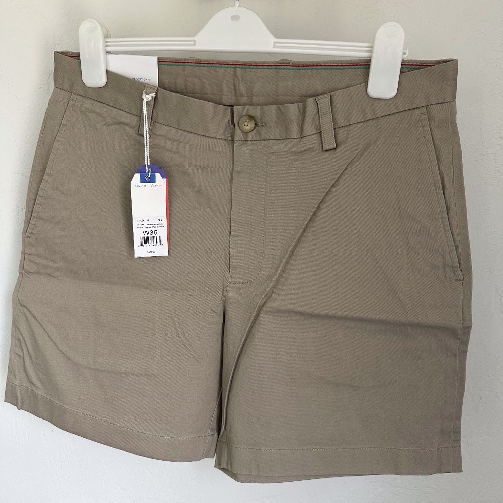 NWT Southern Tide Channel Marker 7 Inch Short